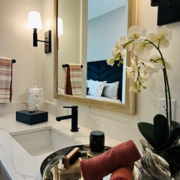 Instagram post from @seleneuptown on July 14, 2024 16:00:51pm